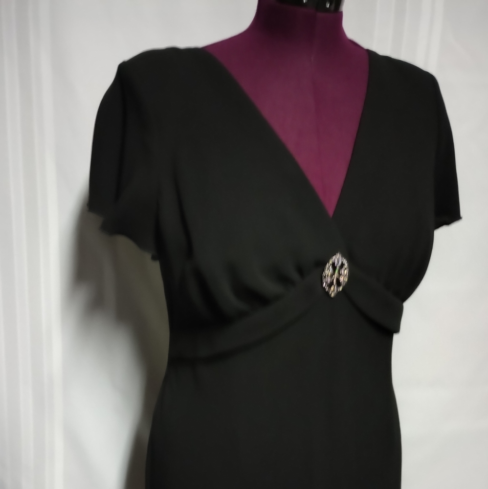 Size 16 women's dress SK fashion new condition